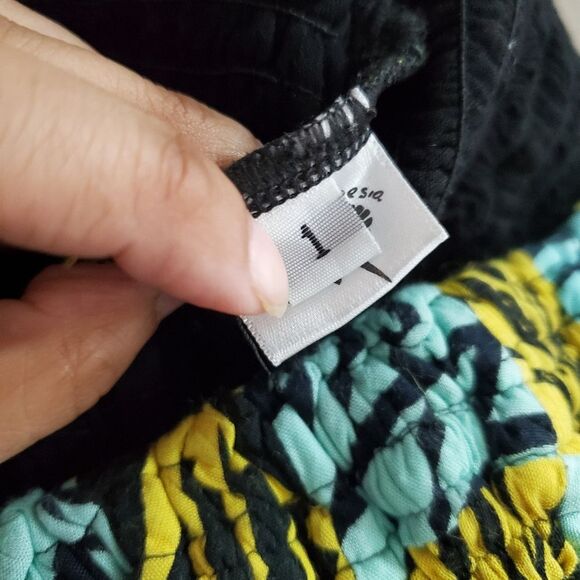 Missing Polynesia Elastic Shirring Stretch, Off Shoulder, Crop Top - Picture 5 of 9